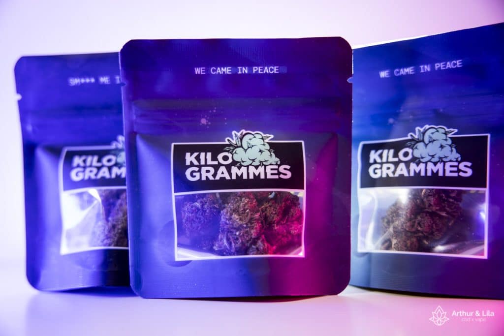 gros plan sur des fleurs cbd du grossiste Kilogrammes